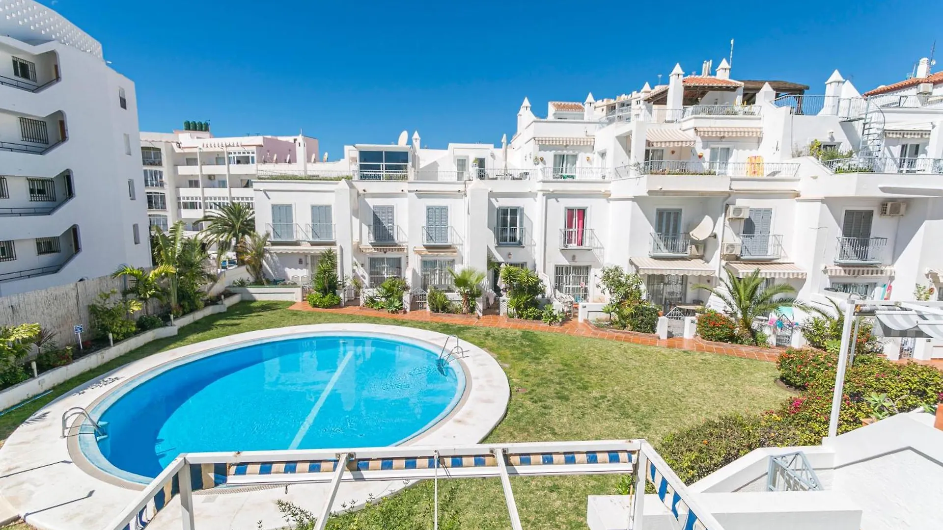 Canovas Nerja - Casa Adosada Con Piscina Los Huertos 3